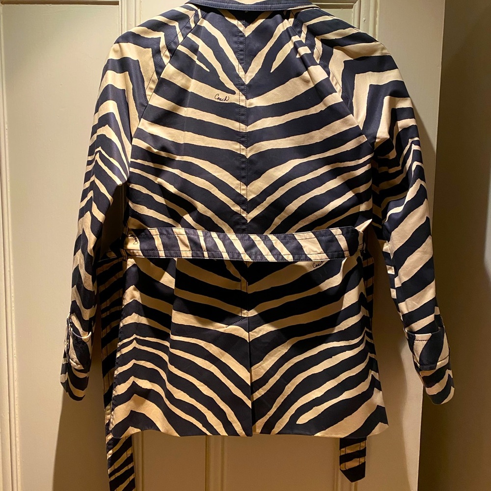 Coach trench. Zebra pattern - Picture 3 of 3